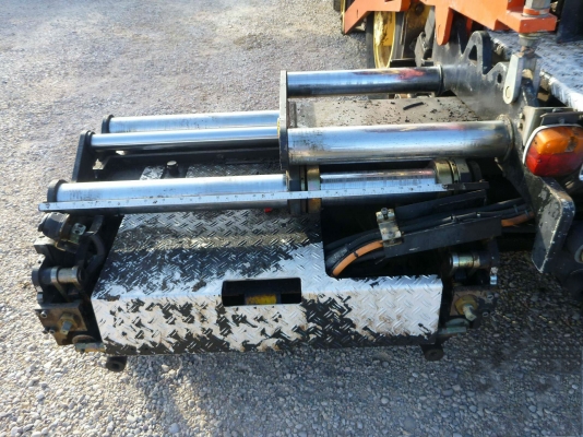 รถปูยาง 2007 Dynapac F121-4W Asphalt Paver สภาพดีพร้อมใช้งาน เอกสารพร้อม เครื่องจักรนำเข้าจากต่างประเทศ สนใจติดต่อ 081-981-9339 (คุณบุ๋ม)