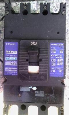 เบรกเกอร์ 300A ราคาถูก เบรกเกอร์ 300A ราคาถูก