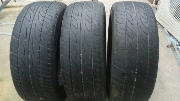 ยาง DUNLOP LM 703  225/50/17 ปี11  3 เส้น
