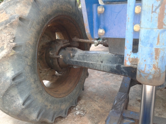 ขาย 6610เสื้อลาย สองเพลา คานหน้าคาราโร่ ดุมเรียบ พร้อมดันหน้าหางไถ เล่มทะเบียน