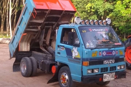 6ล้อดั้มกระป๋องISUZU NPR 55E 88แรงม้าปี33รถสวย เครื่องดี มีแอร์ ยางใหม่6เส้น 6ล้อดั้มกระป๋องISUZU NPR 55E 88แรงม้าปี33รถสวย เครื่องดี มีแอร์ ยางใหม่6เส้น