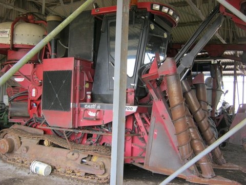 ขายรถตัดอ้อยมือสอง ออสทอฟ ปี2001 นำเข้าจากอเมริกา รัฐหลุยซ์เซียน่า ขายรถตัดอ้อยมือสอง ออสทอฟ ปี2001 นำเข้าจากอเมริกา รัฐหลุยซ์เซียน่า