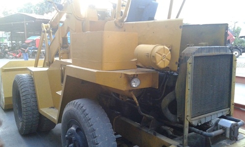 รถตัก สภาพพร้อมใช้งาน