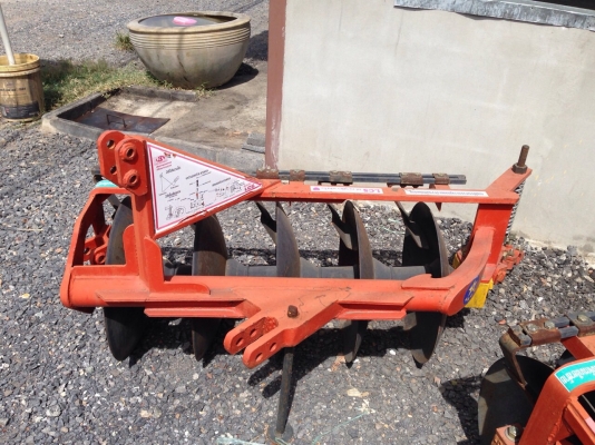 ขายB2440 สภาพเหมือนใหม่ใช่งานมา28ชั่วโมง ขายB2440 สภาพเหมือนใหม่ใช่งานมา28ชั่วโมง