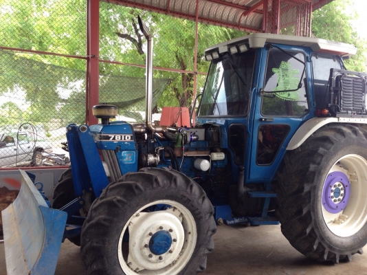 ขายฟอร์ด7810 สองเพลา พร้อมใช้ลุยงานหนัก ขายฟอร์ด7810 สองเพลา พร้อมใช้ลุยงานหนัก