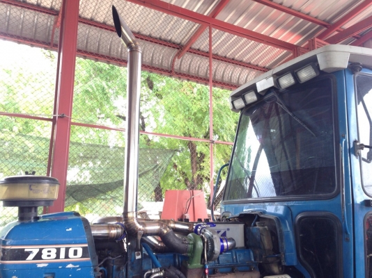 ขายฟอร์ด7810 สองเพลา พร้อมใช้ลุยงานหนัก ขายฟอร์ด7810 สองเพลา พร้อมใช้ลุยงานหนัก