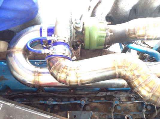 ขายฟอร์ด7810 สองเพลา พร้อมใช้ลุยงานหนัก ขายฟอร์ด7810 สองเพลา พร้อมใช้ลุยงานหนัก