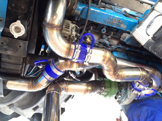 ขายฟอร์ด7810 สองเพลา พร้อมใช้ลุยงานหนัก ขายฟอร์ด7810 สองเพลา พร้อมใช้ลุยงานหนัก