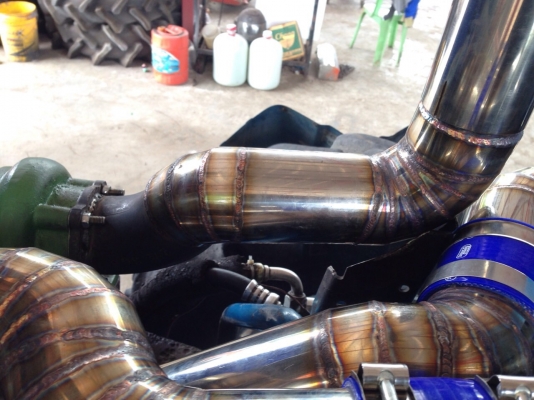 ขายฟอร์ด7810 สองเพลา พร้อมใช้ลุยงานหนัก ขายฟอร์ด7810 สองเพลา พร้อมใช้ลุยงานหนัก