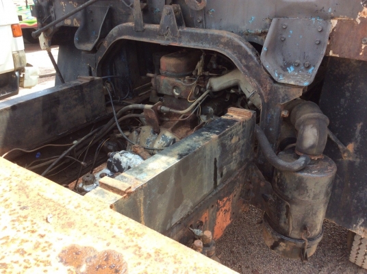 ISUZU 6ล้อ JCM ยาง900 (เครื่อง160แรง) เครื่องดี เกียร์ดี ขับดี ครัทซีสวยใหญ่ตลอด ยาว 5.2 ม. (รถขับได้ใช้งานอยู่) ขาย 240,000 บาท (ศุภากร 081-4252943)