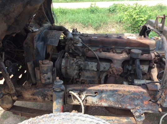 ISUZU 6ล้อ JCM ยาง900 (เครื่อง160แรง) เครื่องดี เกียร์ดี ขับดี ครัทซีสวยใหญ่ตลอด ยาว 5.2 ม. (รถขับได้ใช้งานอยู่) ขาย 240,000 บาท (ศุภากร 081-4252943)