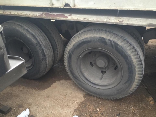 22 หัวล้อหาง 360 แรงปี 2554 รถสวย เล่มพร้อม