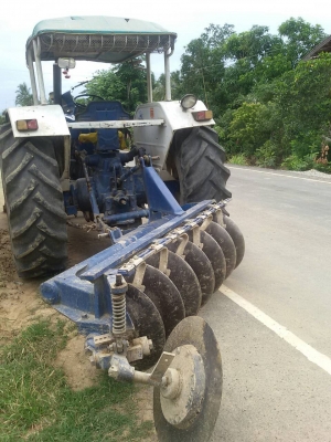 ขาย Ford 6600 เสื้อลาย ราคาถูก