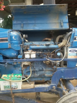 ขาย Ford 6600 เสื้อลาย ราคาถูก
