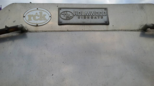 -ขายถังน้ำมันปีเนียม16,000ลิตร.สภาพสวยจัดพร้อมใช้ครับราคา-195,000 -ขายถังน้ำมันปีเนียม16,000ลิตร.สภาพสวยจัดพร้อมใช้ครับราคา-195,000