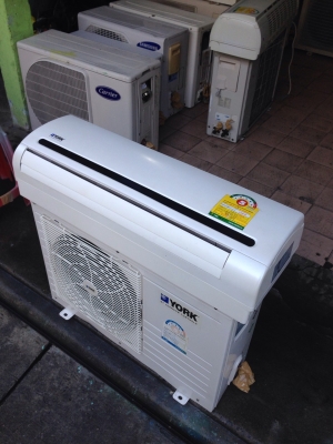 **** ขายแอร์ YORK 12500 BTU สภาพสวย ****