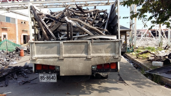 ขายด่วน หกล้อ เครน Tonado 2.9T