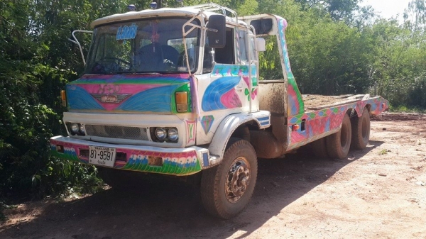 ขาย10ล้อ1เพลา168แรง พร้อมหางกระบอกไฮดรอริกซ์ แชชซีสวยเครื่องดี เอกสารเล่มทะเบียนพร้อมโอน