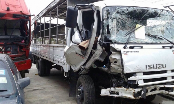 ขายด่วนรถ 6 ล้อ ISUZU 210 ขายด่วนรถ 6 ล้อ ISUZU 210