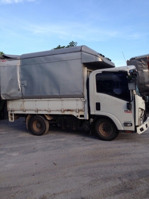 รถบรรทุก 4 ล้อเล็ก ISUZU 130 รถบรรทุก 4 ล้อเล็ก ISUZU 130