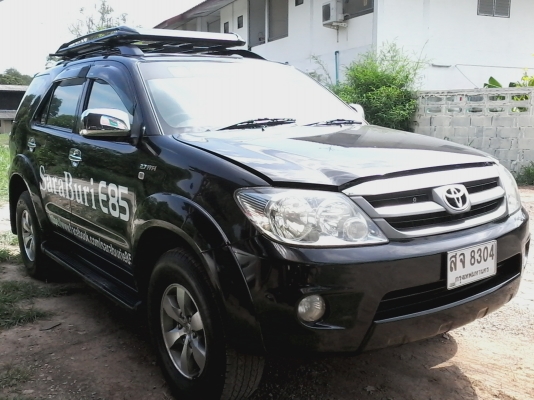 ขายดาวน์ครับ TOYOTA FORJUNER 2.7 ปี 05 สีดา ครับ รถสวยเดิมครับ วิ่ง 2.4 แสน ก.ม