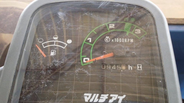 รถเกี่ยวข้าวพร้อมนวดข้าวในตัว แบบนั่งขับ เก่าญี่ปุ่น  ISEKI  Frontier 333 สภาพสวย