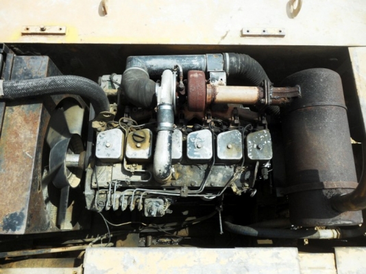 ขายด่วน รถแบ๊คโฮ HYNDAI / PC200 (มีลายหัวเจาะ) ขายด่วน รถแบ๊คโฮ HYNDAI / PC200 (มีลายหัวเจาะ)