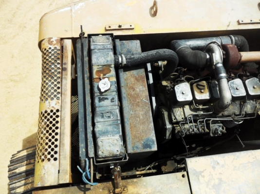 ขายด่วน รถแบ๊คโฮ HYNDAI / PC200 (มีลายหัวเจาะ) ขายด่วน รถแบ๊คโฮ HYNDAI / PC200 (มีลายหัวเจาะ)