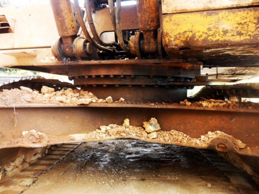 ขายด่วน รถแบ๊คโฮ HYNDAI / PC200 (มีลายหัวเจาะ) ขายด่วน รถแบ๊คโฮ HYNDAI / PC200 (มีลายหัวเจาะ)