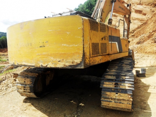 ขายด่วน รถแบ๊คโฮ HYNDAI / PC200 (มีลายหัวเจาะ) ขายด่วน รถแบ๊คโฮ HYNDAI / PC200 (มีลายหัวเจาะ)