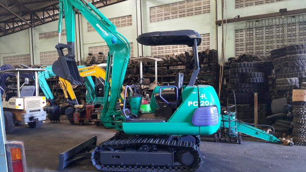 ขาย รถขุด KOMATSU รุ่น PC20-7E  มือสองญี่ปุ่น แทร็กเหล็ก สลักแน่น ทุกส่วน คอนโทรลน้ำมัน มือถือ/LINE ID: 0818753444