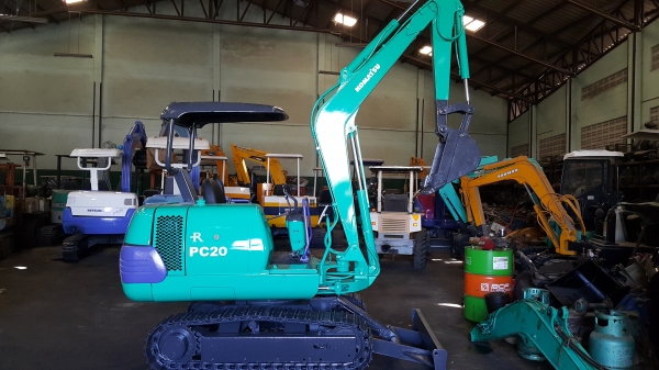 ขาย รถขุด KOMATSU รุ่น PC20-7E  มือสองญี่ปุ่น แทร็กเหล็ก สลักแน่น ทุกส่วน คอนโทรลน้ำมัน มือถือ/LINE ID: 0818753444