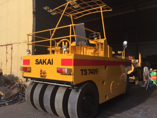 ขายด่วนรถบดล้อยาง9ล้อSAKAI TS7409 พร้อมใช้งาน เล่มทะเบียน