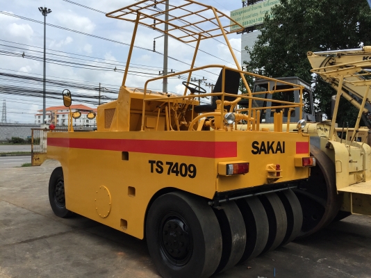 ขายด่วนรถบดล้อยาง9ล้อSAKAI TS7409 พร้อมใช้งาน เล่มทะเบียน