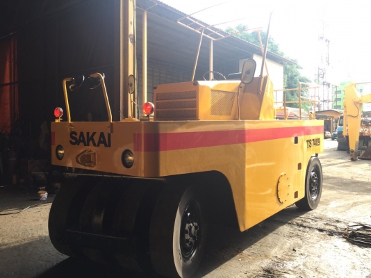 ขายด่วนรถบดล้อยาง9ล้อSAKAI TS7409 พร้อมใช้งาน เล่มทะเบียน