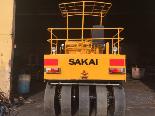 ขายด่วนรถบดล้อยาง9ล้อSAKAI TS7409 พร้อมใช้งาน เล่มทะเบียน