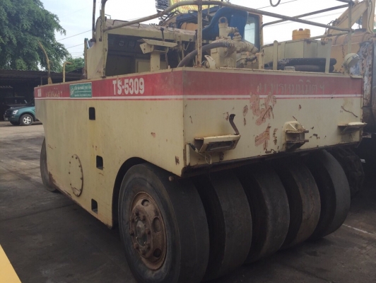 ขายด่วนรถบดล้อยาง9ล้อSAKAI TS7409 พร้อมใช้งาน เล่มทะเบียน