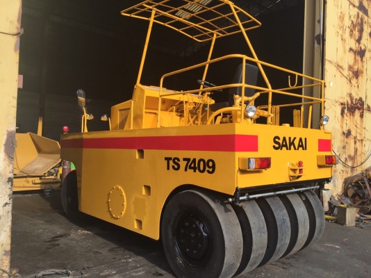 ขายด่วนรถบดล้อยาง9ล้อSAKAI TS7409 พร้อมใช้งาน เล่มทะเบียน