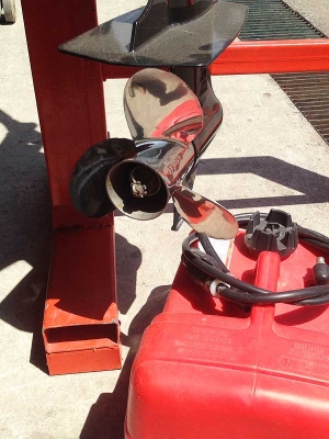 ขายเครื่องเรือ SUZUKI 20hp Standard shaft 4-Stroke outboard