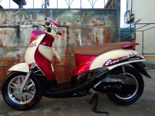 YAMAHA Fino ล้อโตแนวVIP MAXขอบ12 เท่ไม่เหมือนใคร สวยๆครับ