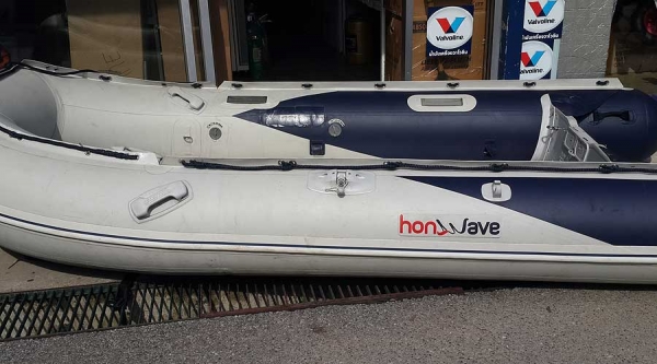 ขายเรือ dinghies Honda 3.5 เมตร พื้นอลูมีเนียม พับเก็บได้ พร้อมอุปกรณ์ครบชุดเลยครับ ขายเรือ dinghies Honda 3.5 เมตร พื้นอลูมีเนียม พับเก็บได้ พร้อมอุปกรณ์ครบชุดเลยครับ