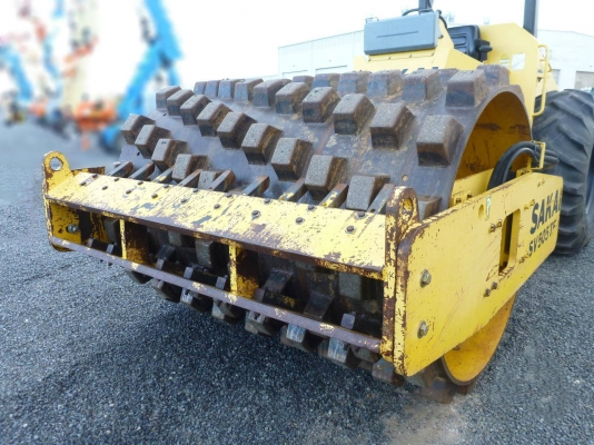 รถบด 2007 SAKAI SV505 Vibratory Padfoot Compactor สภาพดีพร้อมใช้งาน เอกสารพร้อม เครื่องจักรนำเข้าจากต่างประเทศ สนใจติดต่อ 081-981-9339 (คุณบุ๋ม)