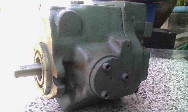 ปั้มไฮโดรลิก สภาพดีพร้อมใช้งาน