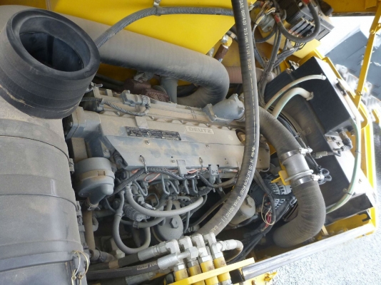 รถบด 2008 SAKAI SW990 Tandem Vibratory Roller สภาพดีพร้อมใช้งาน เอกสารพร้อม เครื่องจักรนำเข้าจากต่างประเทศ สนใจติดต่อ 081-981-9339 (คุณบุ๋ม)