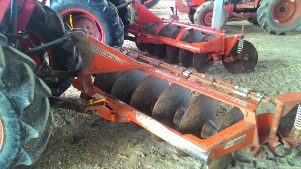 ขายรถไถ KUBOTA L3408 พร้อมดันหน้า+ผาน6 ตราช้าง ราคา 205,000 อ.แกลง จ.ระยอง สอบถาม 0818618678 id line =carbonthai