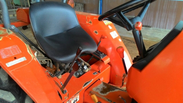 ขายรถไถ KUBOTA L3408 พร้อมดันหน้า+ผาน6 ตราช้าง ราคา 205,000 อ.แกลง จ.ระยอง สอบถาม 0818618678 id line =carbonthai