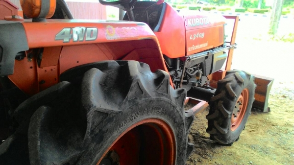 ขายรถไถ KUBOTA L3408 พร้อมดันหน้า+ผาน6 ตราช้าง ราคา 205,000 อ.แกลง จ.ระยอง สอบถาม 0818618678 id line =carbonthai