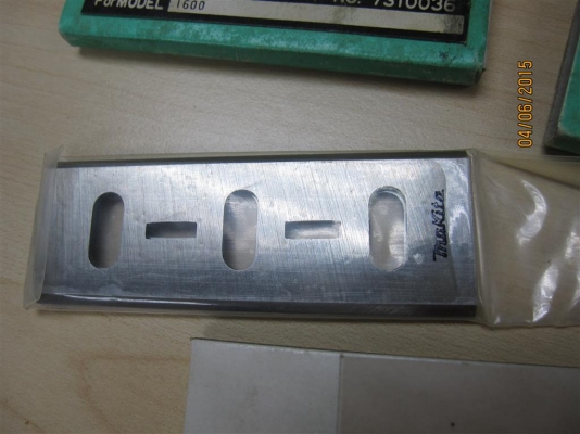 ใบกบไฟฟ้า MAKITA รุ่น 1600 MADE IN JAPAN (เหลือ 2 ชุด)