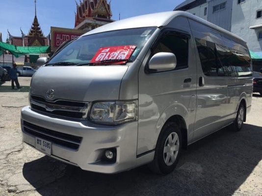 TOYOTA COMMUTER 2.5 ดีเซล12 เกียMT