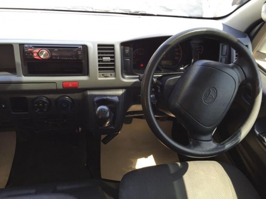 TOYOTA COMMUTER 2.5 ดีเซล12 เกียMT